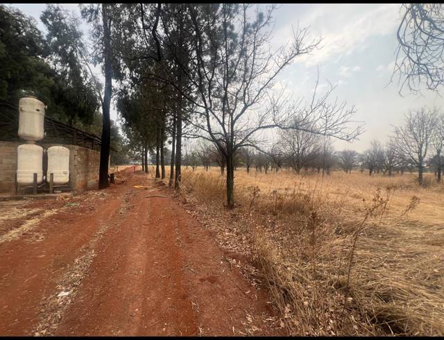 22,350M² VACANT LAND FOR SALE IN VALLEY SETTLEMENTS AH